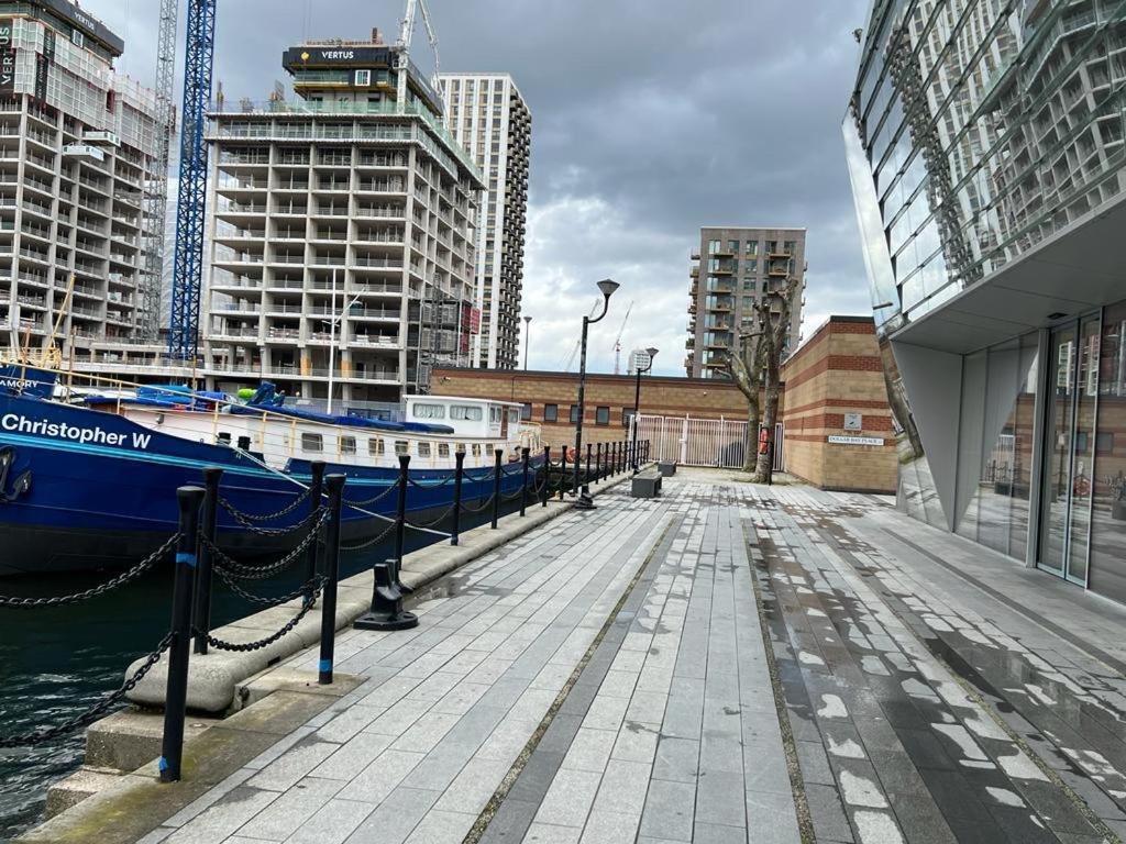 Canary Wharf Holiday Rooms London Eksteriør bilde